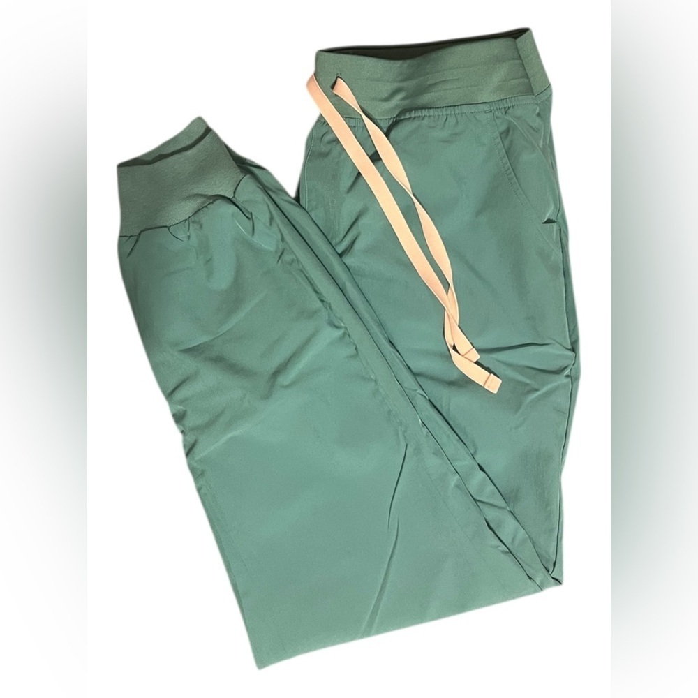FIGS Technical Collection Scrub Pants – Sage Green with Peach Tie – Large Tall